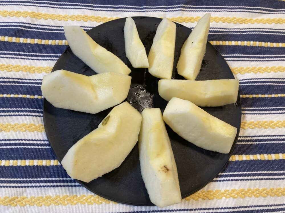 CHOPLATEにりんご載せる