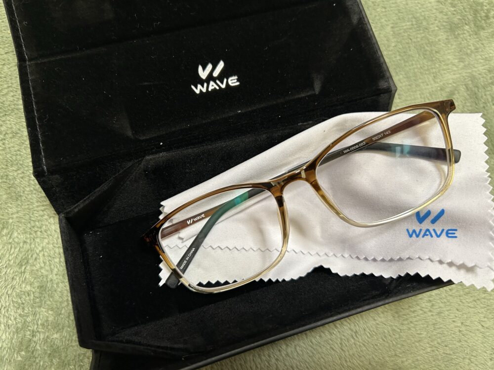 WAVEメガネ　口コミ　レビュー　評判　ウェーブメガネ　安い　壊れる　耐久性　ブログ　　使ってみた感想　どこで売ってる