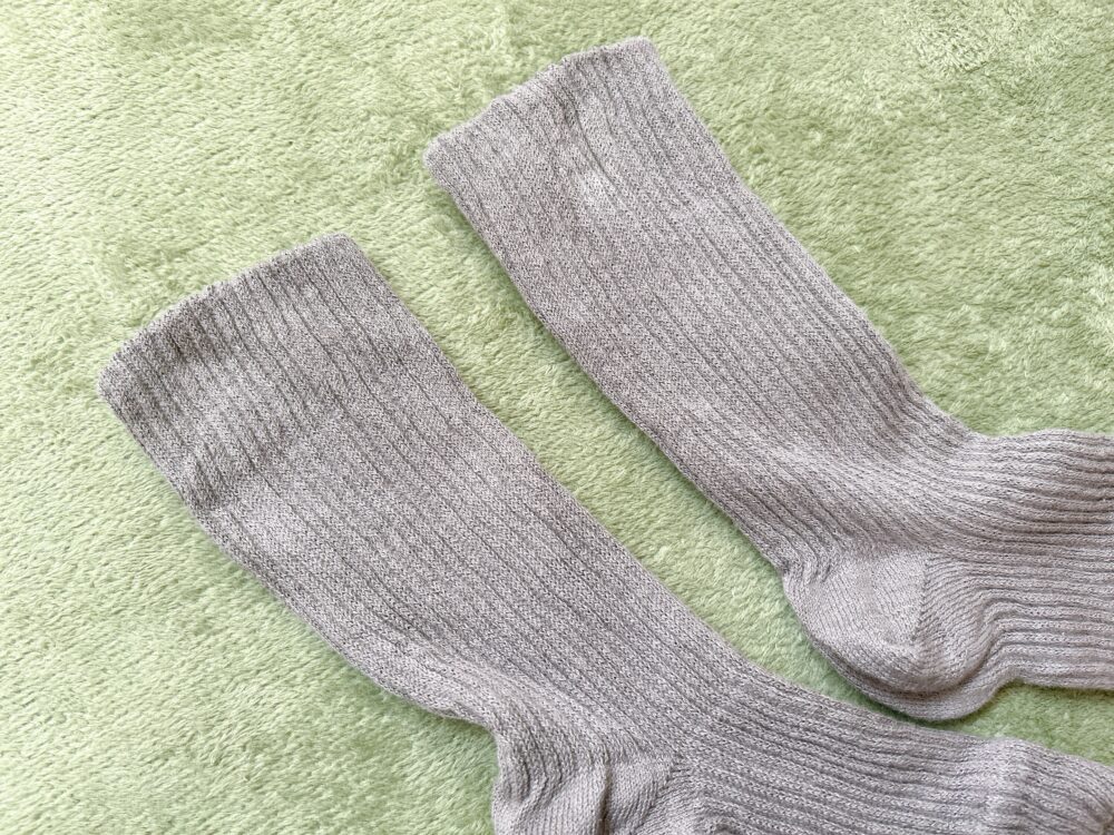 ジュランジェの「つま先フリーなおやすみシルクソックス(レッグウォーマー)」 口コミ レビュー 評判 ブログ