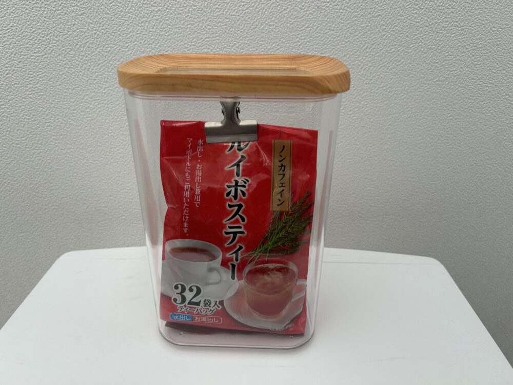 スタンダードプロダクツ（Standard Products）中身が見えるキャニスター木目調２L　麦茶パック　袋ごと　収納　保存容器　口コミ　ブログ　レビュー　100均　ダイソー